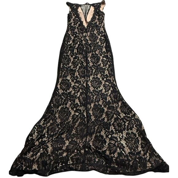 Betsy & Adam Maxi Mermaid Lace Dress Formal Cut Out Back Lined Size 6 Black Nude - Picture 10 of 16